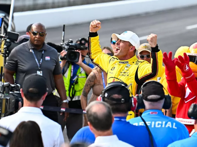 Скотт Маклафлин завоевал поул в Indianapolis 500