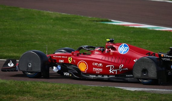 FIA совместно с Ferrari проводят тесты новых брызговиков