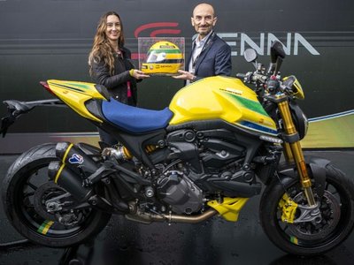 Ducati показали мотоцикл созданный в честь Айртона Сенны.