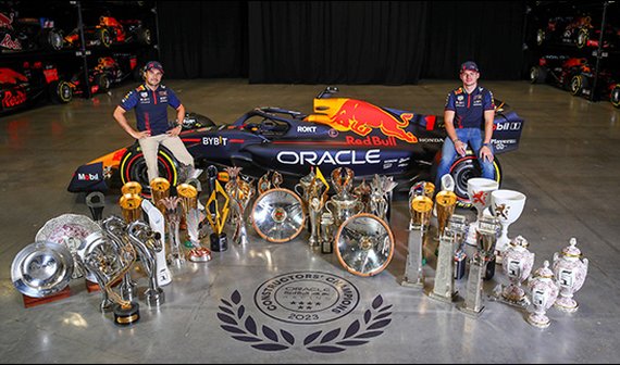 В Red Bull отметили победу на базе в Милтон-Кинсе