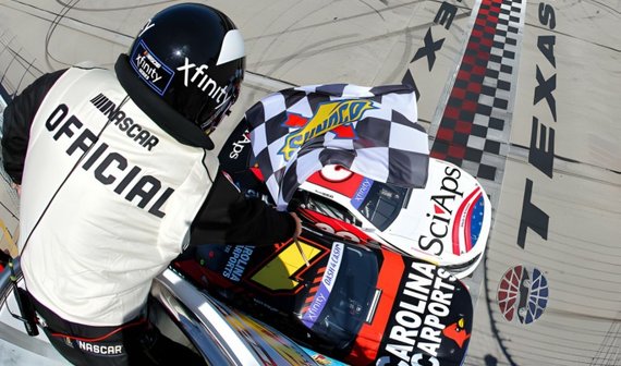 Победителя гонки во втором дивизионе NASCAR определили две тысячные секунды