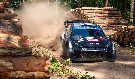 Рованпера победитель 7-го этапа WRC, ралли Польша.