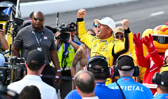 Скотт Маклафлин завоевал поул в Indianapolis 500