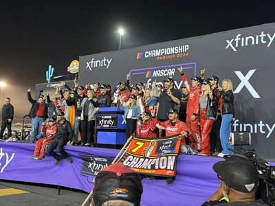 Хербст победитель заключительного этапа NASCAR Xfinity, Олгайер чемпион.