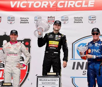 Херта победитель гонки Indycar в Торонто