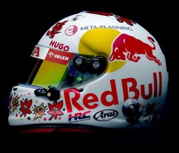 Юки Цунода  и Фернандо Алонсо показали раскраску  шлемов для Гран-При Японии
