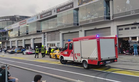 На Нюрбургринге произошел взрыв.