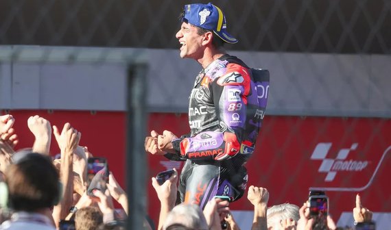 Баньяйя победитель финальной гонки MotoGP, Мартин Чемпион.